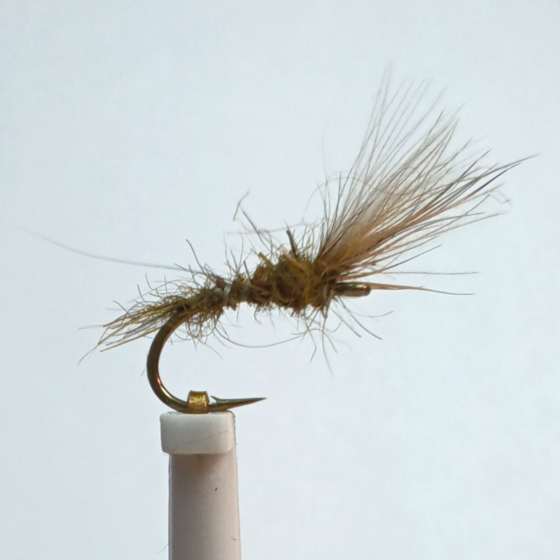 Mouche sèche Shuttlecock olive série spéciale "RS" Mouche sèche Shuttlecock olive série spéciale "RS"